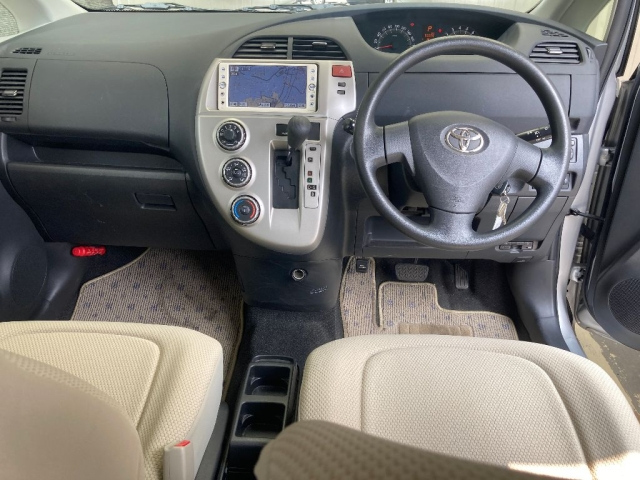 TOYOTA RACTIS 2009