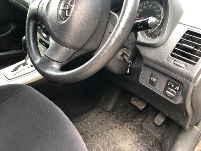 TOYOTA COROLLA FIELDER 2010