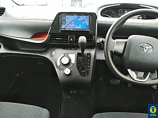 TOYOTA SIENTA 2020
