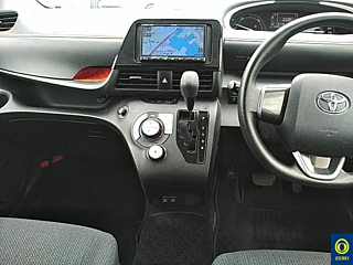TOYOTA SIENTA 2020