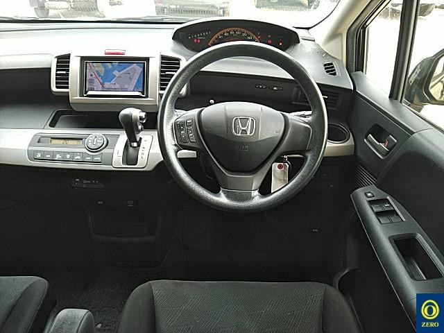 HONDA FREED 2010