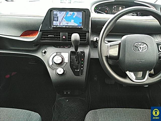 TOYOTA SIENTA 2020