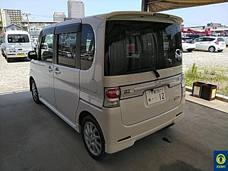 DAIHATSU TANTO 2009