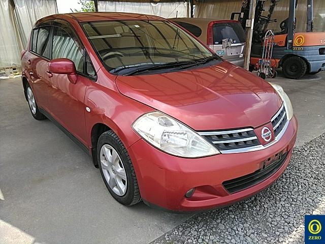 NISSAN TIIDA 2008