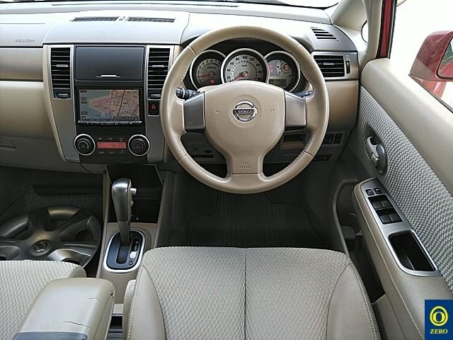 NISSAN TIIDA 2008