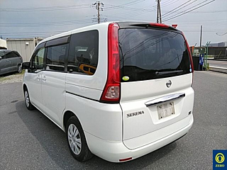 NISSAN SERENA 2010