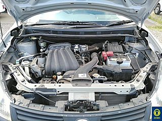 NISSAN AD 2013