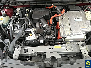 NISSAN KIX 2020