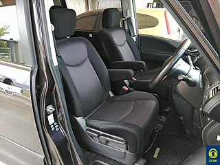 NISSAN SERENA 2012
