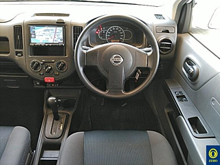 NISSAN AD 2019