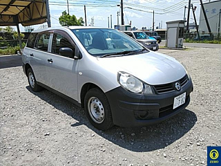NISSAN AD 2010