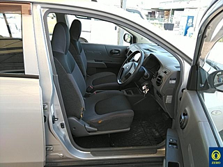 NISSAN AD 2010
