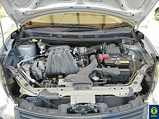 NISSAN AD 2010