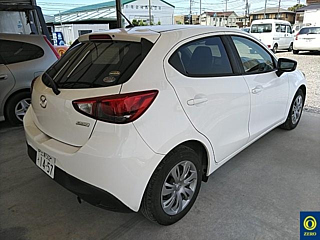 MAZDA DEMIO 2016