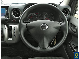 NISSAN CARAVAN VAN 2017