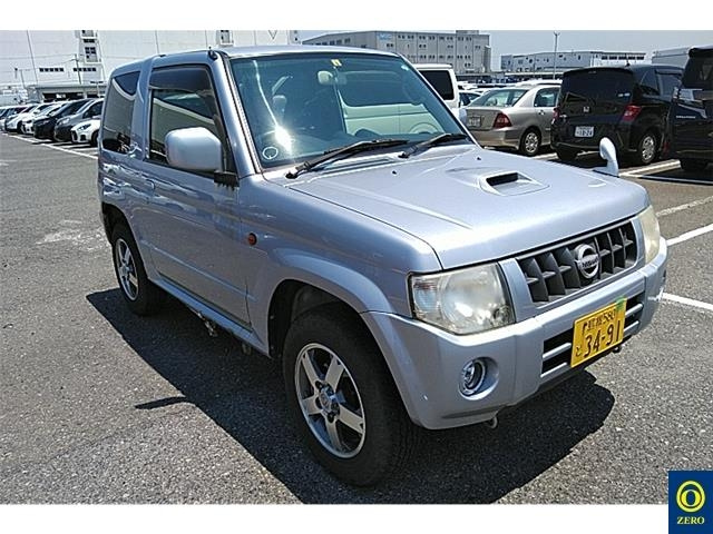 NISSAN KIX 2012