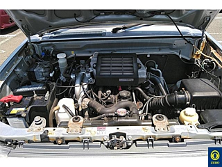 NISSAN KIX 2012