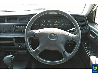 TOYOTA CROWN COMFORT 2013