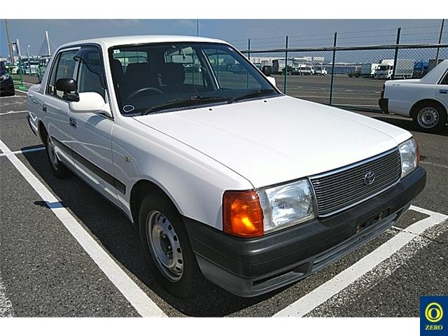 TOYOTA CROWN COMFORT 2014