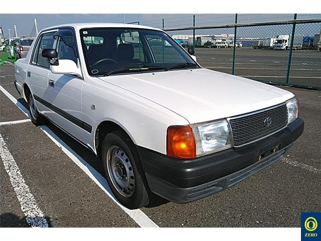 TOYOTA CROWN COMFORT 2014