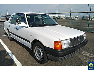 TOYOTA CROWN COMFORT 2016
