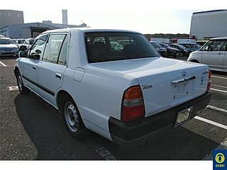 TOYOTA CROWN COMFORT 2016