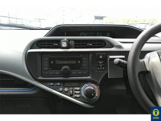 TOYOTA AQUA 2014