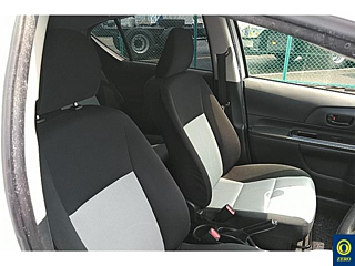 TOYOTA AQUA 2014