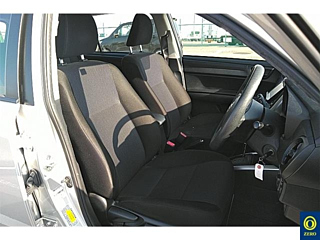 TOYOTA COROLLA FIELDER 2019