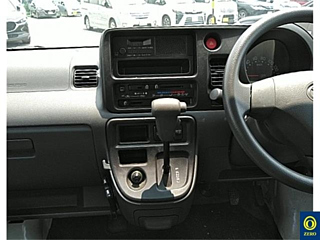DAIHATSU HIJET VAN 2017