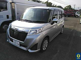 TOYOTA ROOMY 2019
