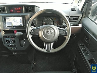 TOYOTA ROOMY 2019