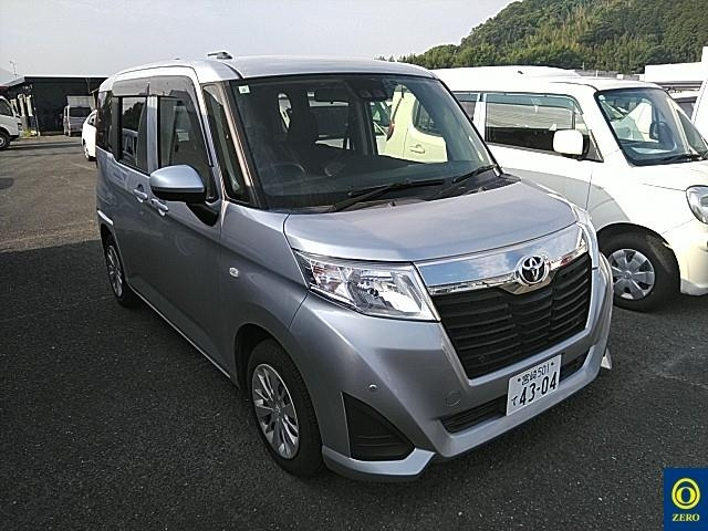TOYOTA ROOMY 2019