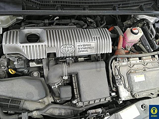 TOYOTA PRIUS 2014