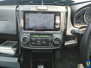 TOYOTA COROLLA AXIO 2016