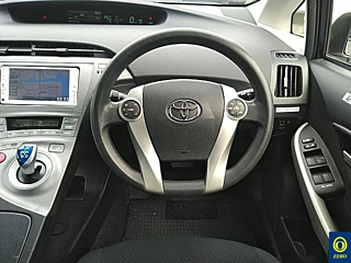 TOYOTA PRIUS 2012