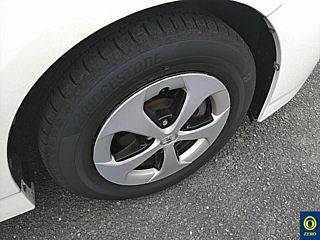 TOYOTA PRIUS 2012