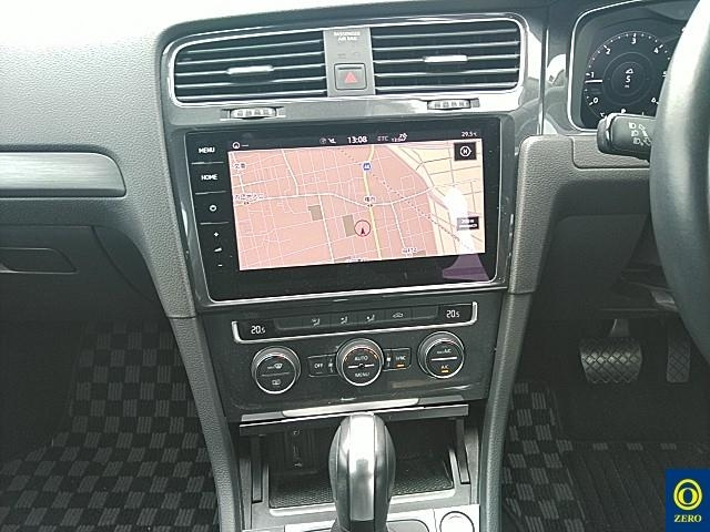 VOLKSWAGEN GOLF 2020