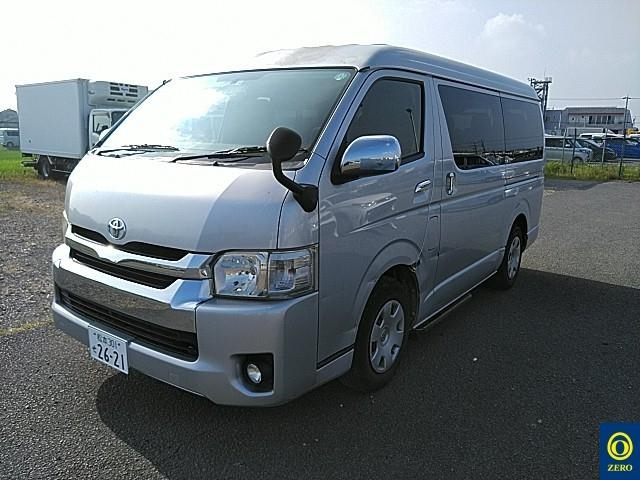 TOYOTA HIACE 2014