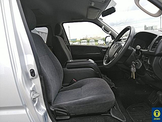 TOYOTA HIACE 2014