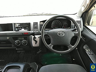 TOYOTA HIACE 2013