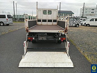 TOYOTA DYNA 2016