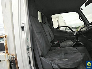 TOYOTA DYNA 2016