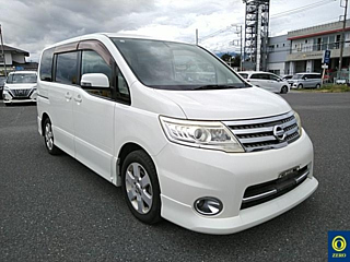 NISSAN SERENA 2010