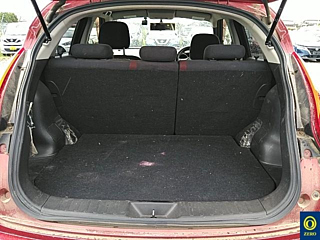 NISSAN JUKE 2012