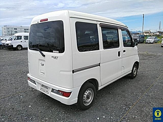DAIHATSU HIJET VAN 2018