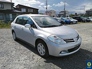 NISSAN TIIDA LATIO 2010