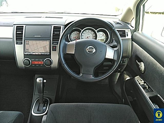 NISSAN TIIDA LATIO 2010