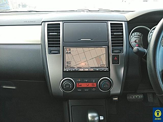 NISSAN TIIDA LATIO 2010