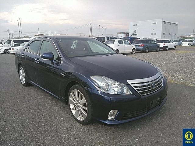 TOYOTA CROWN 2010